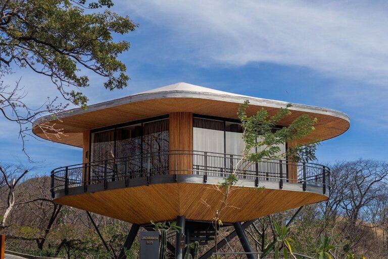 Fabricated House-Resort by WhiteShed Solutions