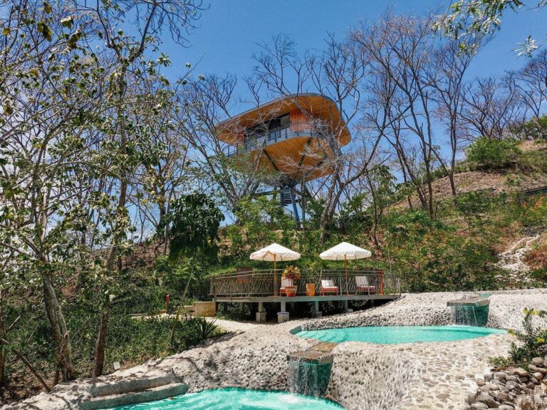 Fabricated House-Resort by WhiteShed Solutions